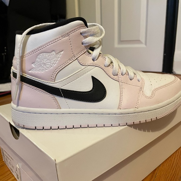 Air Jordan 1 mid - Picture 2 of 4